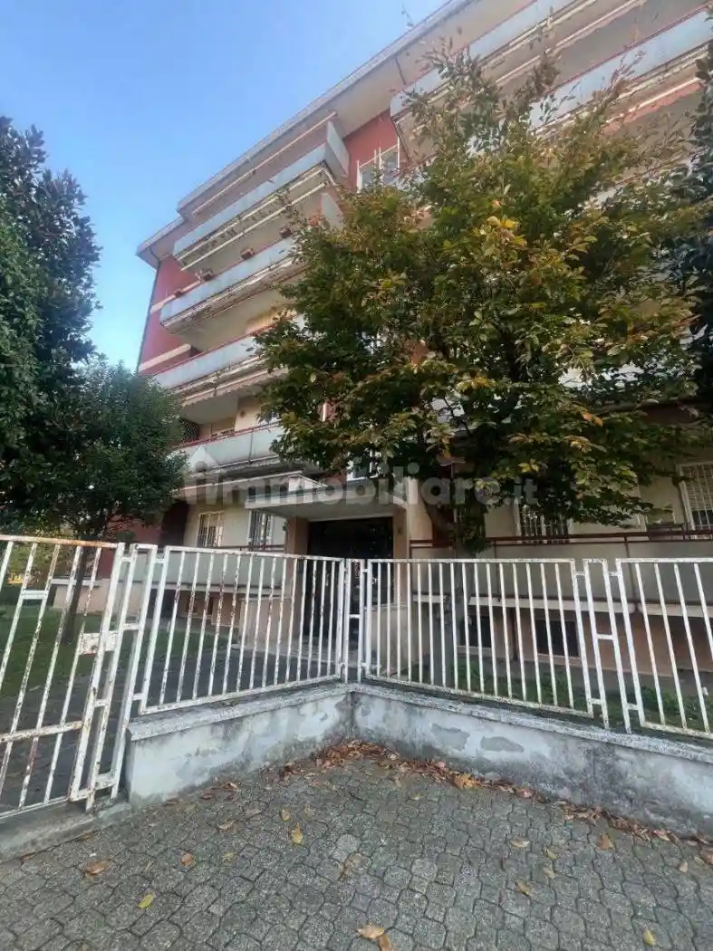 Quadrilocale via Giovan Paolo Feliziani 6, Stadio, Piacenza - foto 3