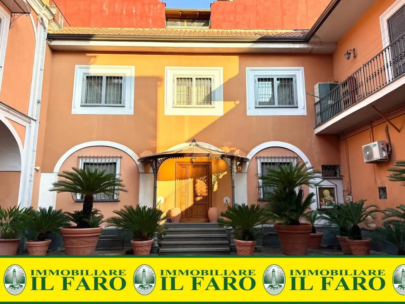 Palazzo - Edificio in vendita a Villaricca