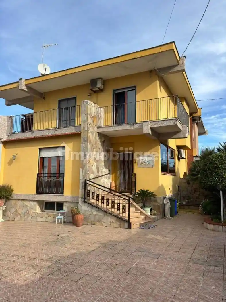 Villa bifamiliare via Lago Patria, Lago Patria, Giugliano in Campania - foto 2
