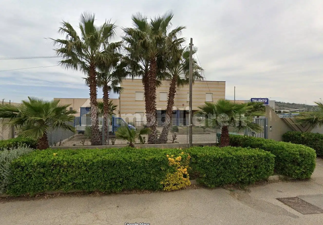 Palazzo - Edificio in affitto a San Giorgio Ionico