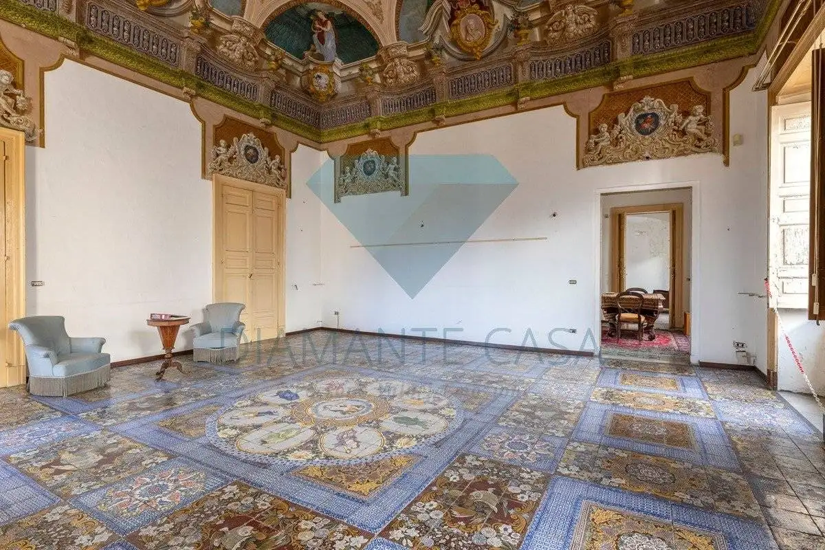 Palazzo - Edificio in vendita a Acireale