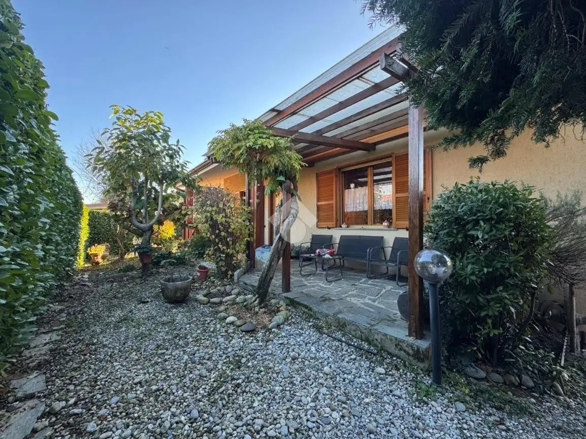 Villa in vendita a Basiano