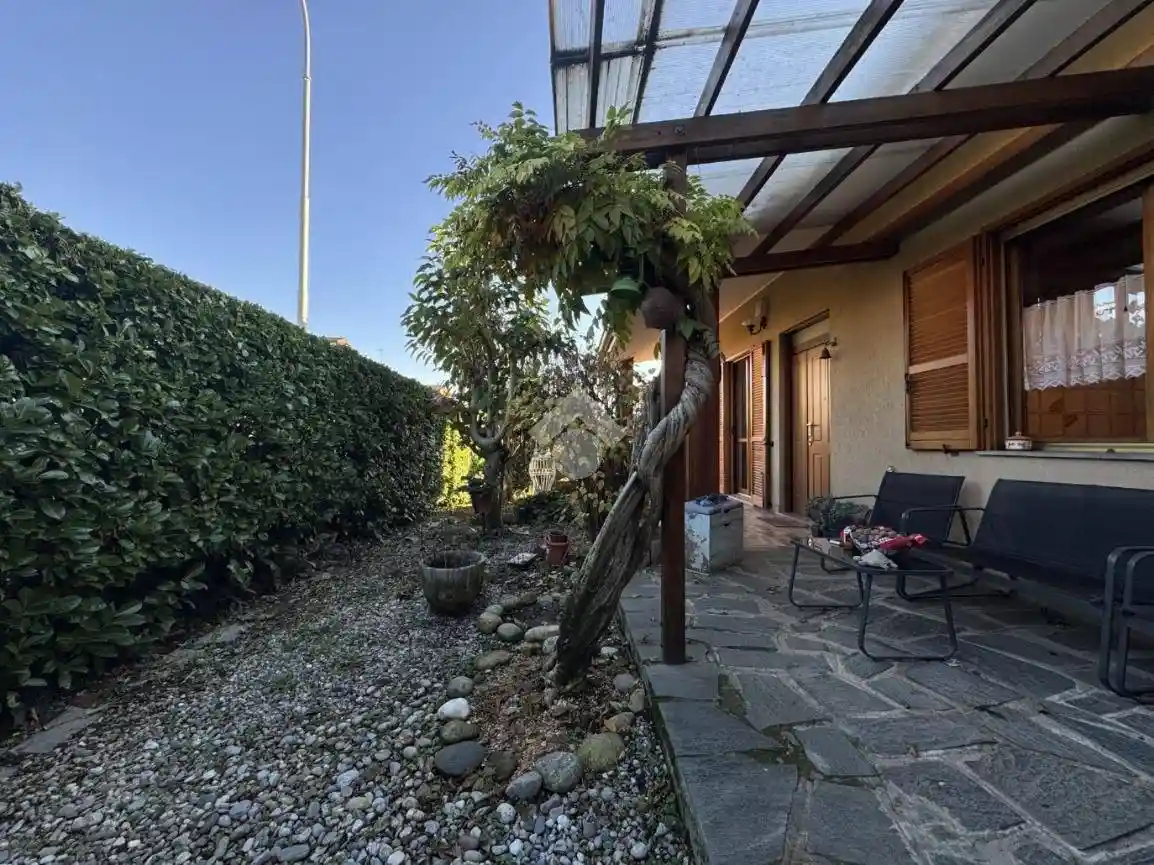 Villa bifamiliare via G. Verdi 13, Centro, Basiano - foto 3