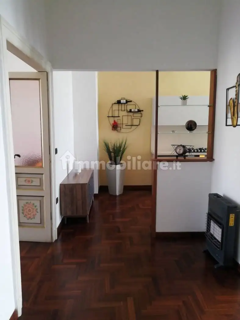 Appartamento in affitto a Napoli