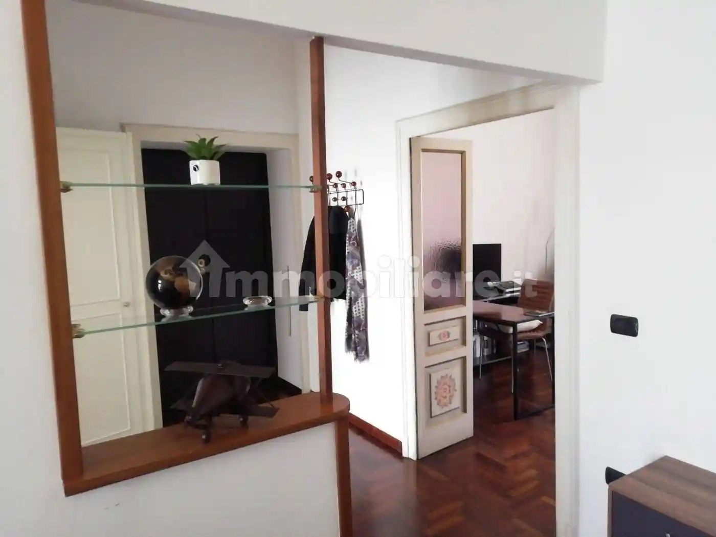 Bilocale via Vincenzo Gemito, Vomero, Napoli - foto 2