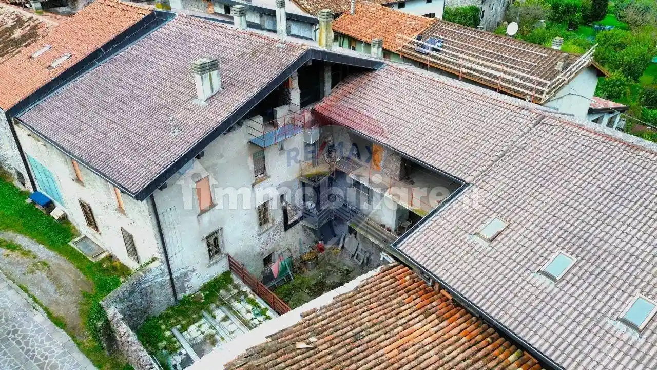 Terratetto unifamiliare 1042 m², da ristrutturare, Centro, Darfo Boario Terme - foto 5