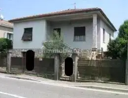 Appartamento in asta a Cavaion Veronese