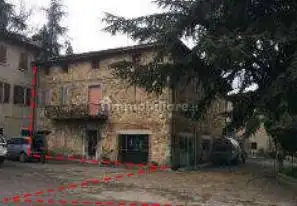 Casa indipendente in asta a Viano