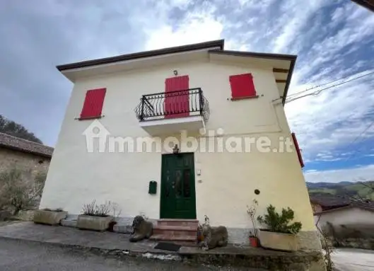 Villa in asta a Casina