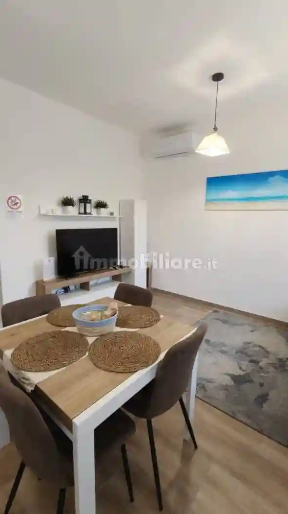 Bilocale via Regina Elena 24, Centro, Ladispoli - foto 4