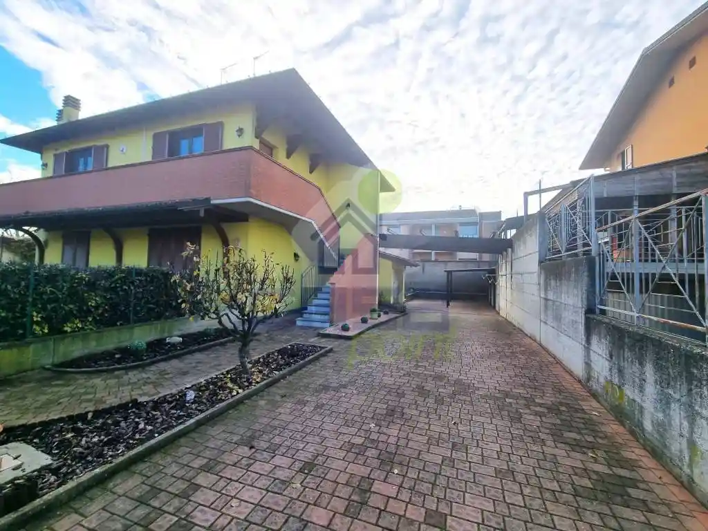 Appartamento in vendita a Somaglia