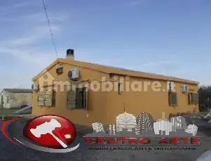 Villa in asta a Policoro