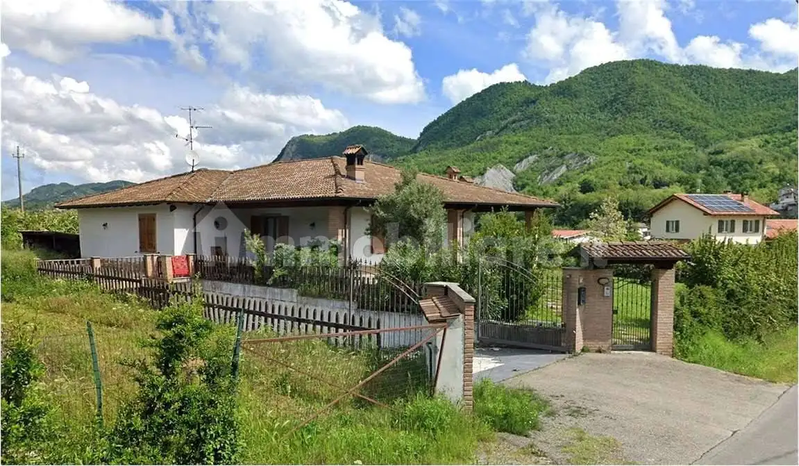 Villa in asta a Bagnaria