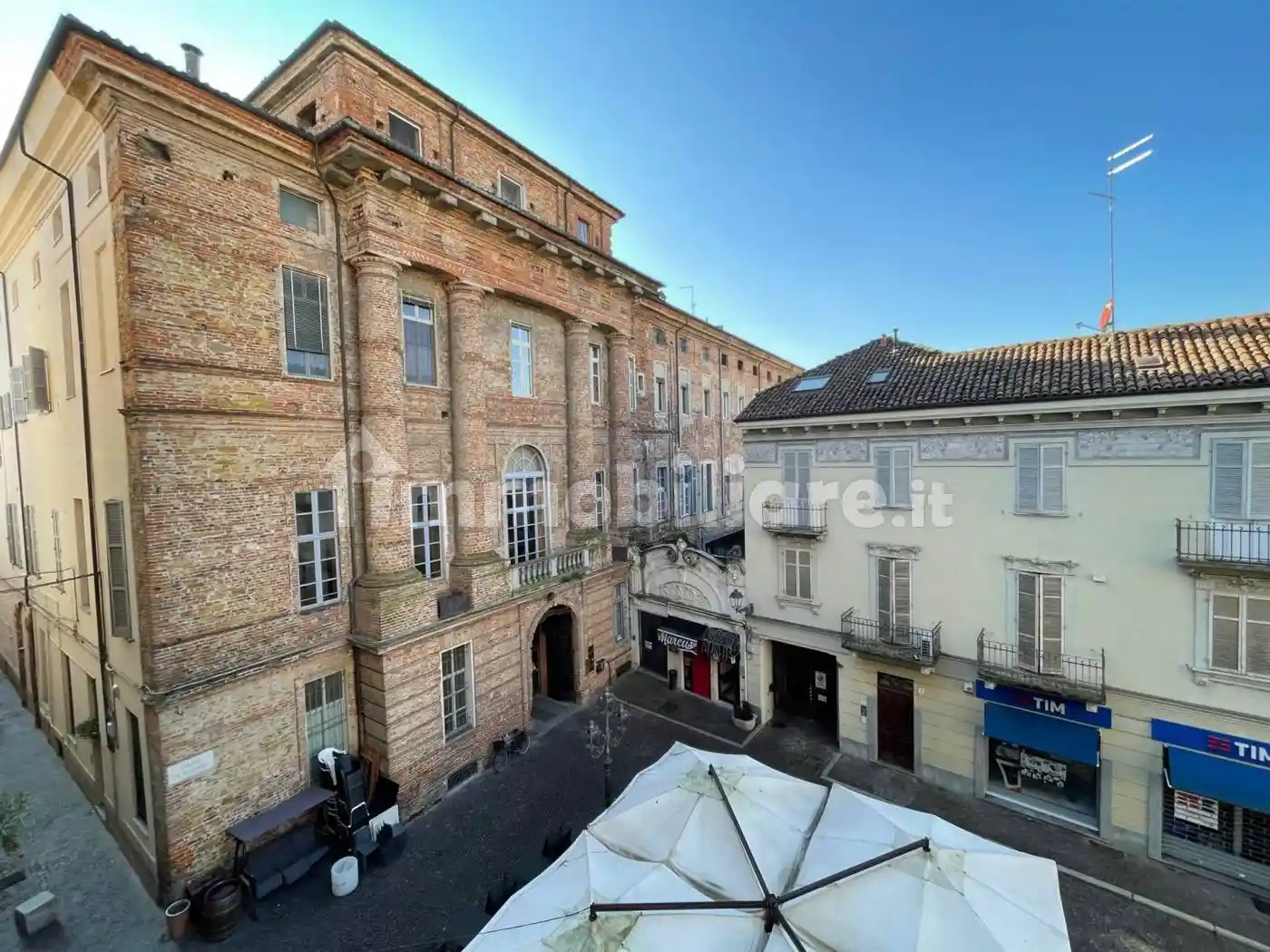 Terratetto unifamiliare piazza Santo Stefano 2, Centro, Casale Monferrato - foto 2