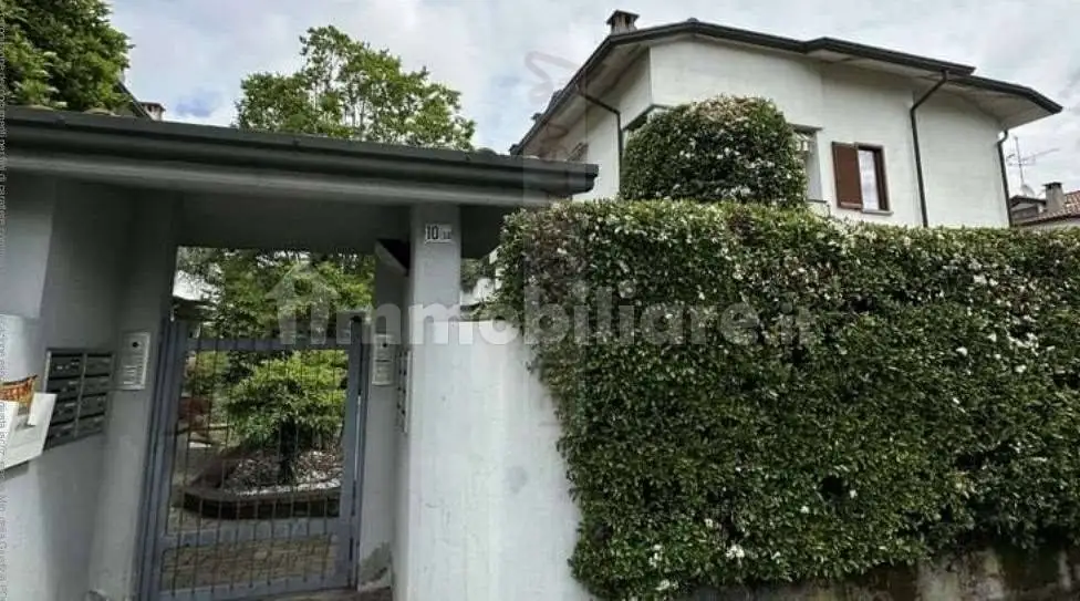 Appartamento in asta a Caponago