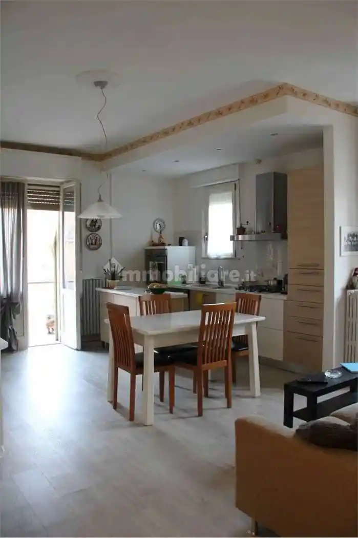 Trilocale buono stato, primo piano, Viale del Lavoro, Jesi - foto 4