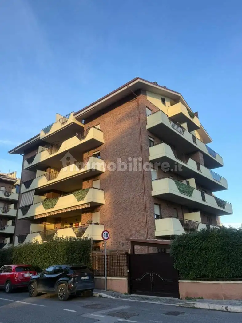 Appartamento in vendita a Aprilia