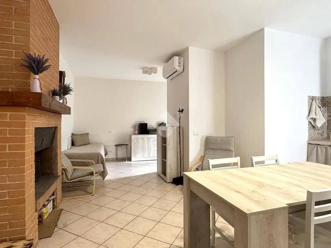 Appartamento in affitto a Caprarola