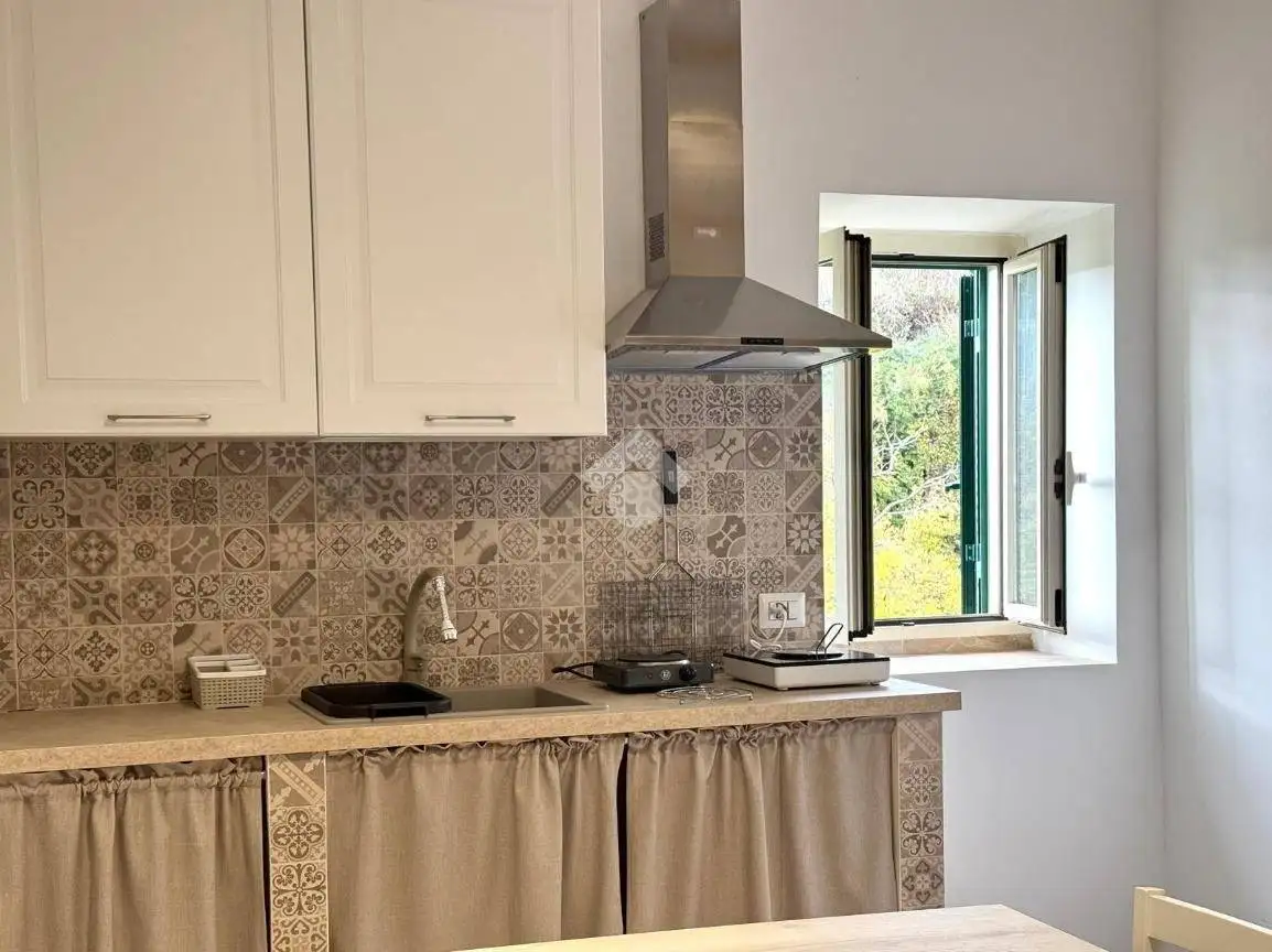 Bilocale via corsica 79, Centro, Caprarola - foto 4