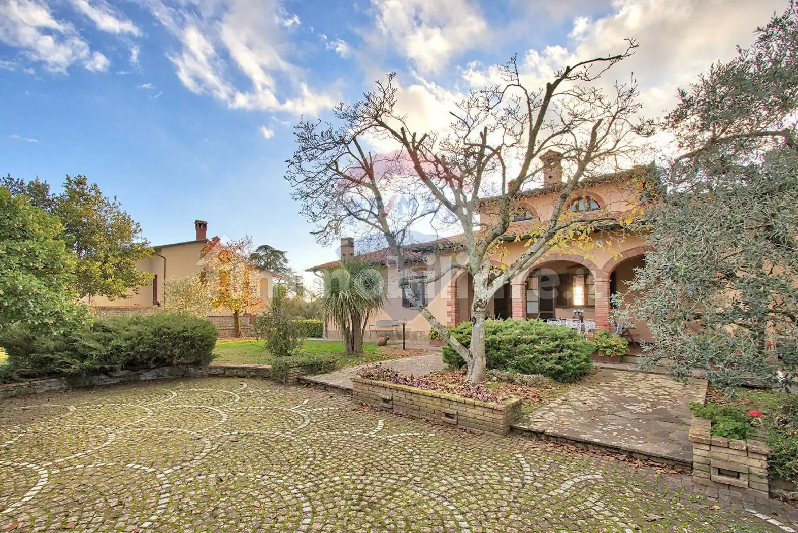 Villa in vendita a Monte San Savino