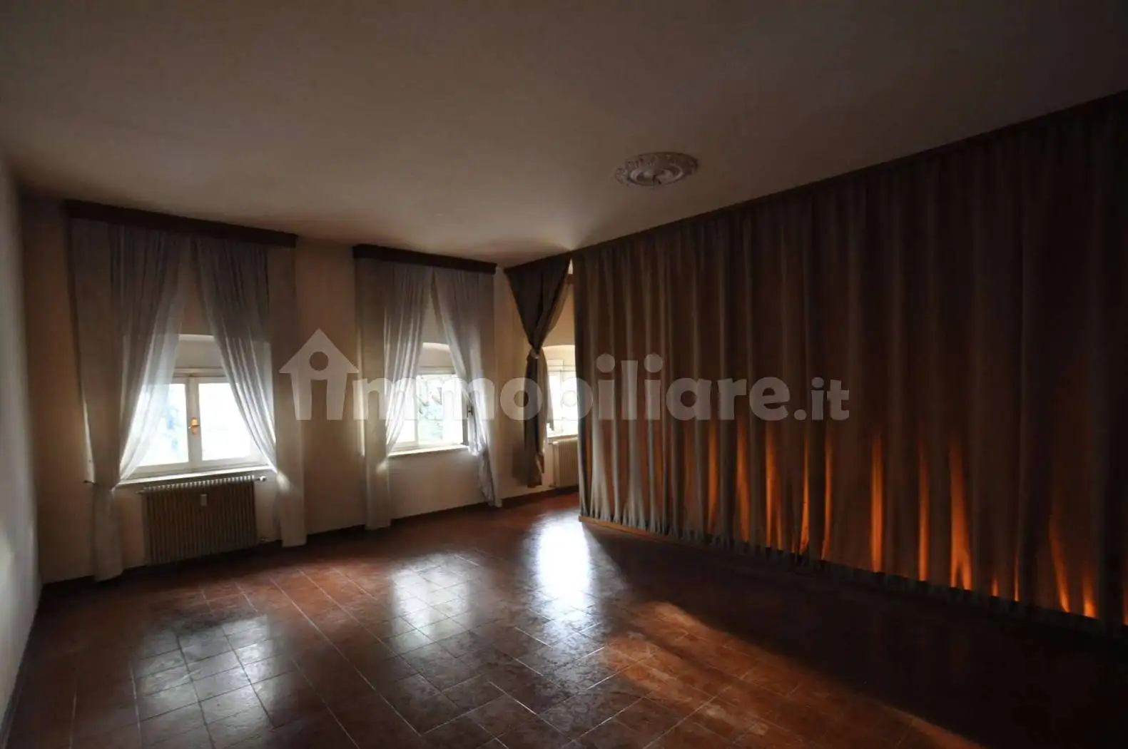 Quadrilocale piazza Libertà, Centro, Cormons - foto 2