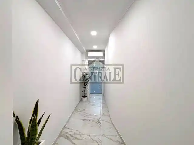 Trilocale ottimo stato, piano rialzato, Porto Vecchio, Sanremo - foto 3