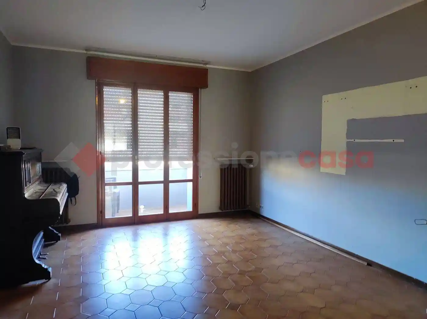 Appartamento via Guido Fassi, 11, Centro Storico, Carpi - foto 3