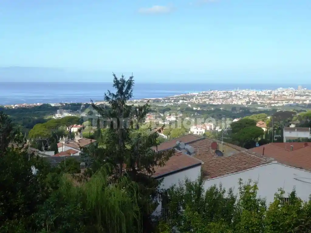 Casale via di Montenero, Montenero Basso - Montenero Alto, Livorno - foto 2