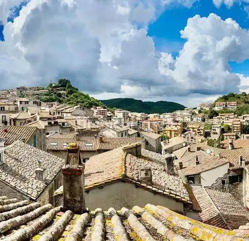 Appartamento in vendita a Tolfa