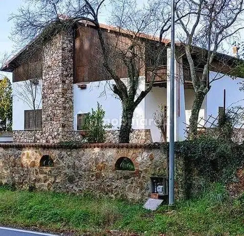 Villa in vendita a Allumiere
