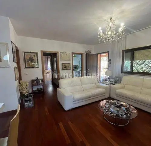 Casa indipendente in vendita a Civitavecchia