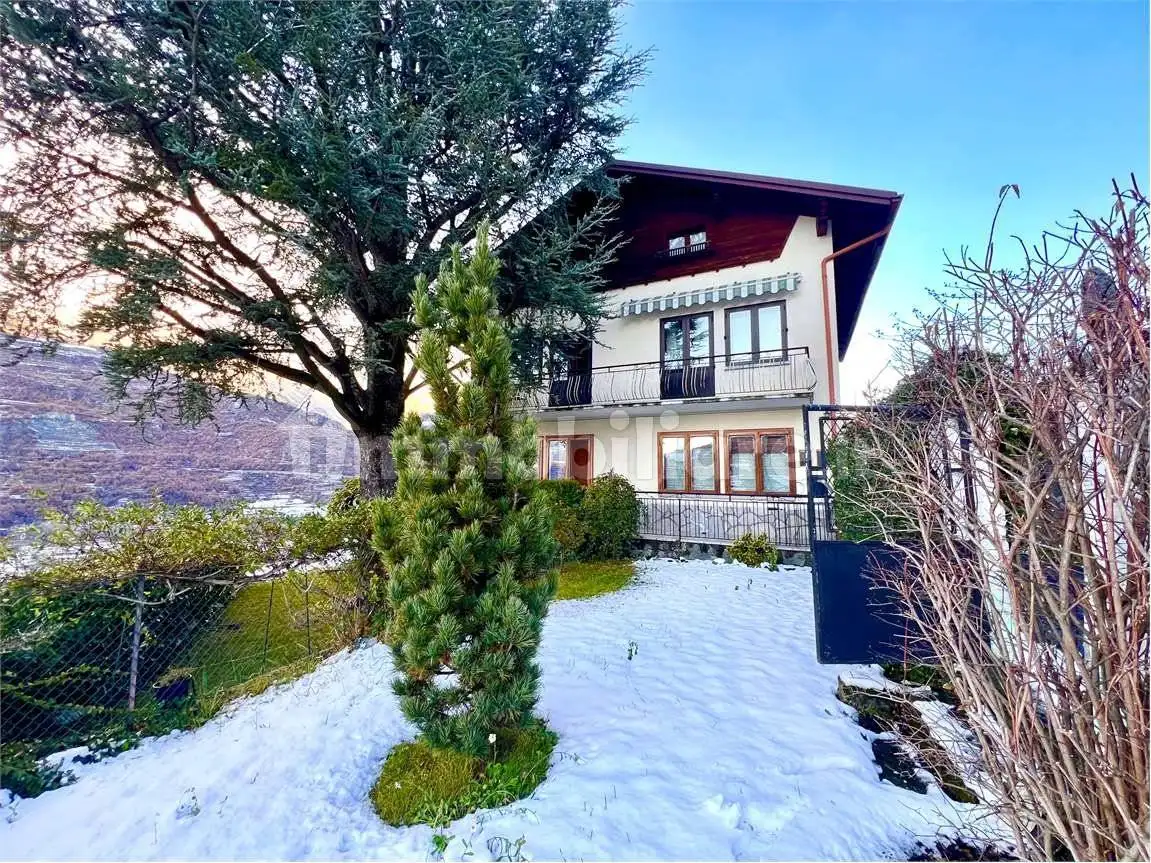 Casa indipendente in vendita a Saint-Marcel