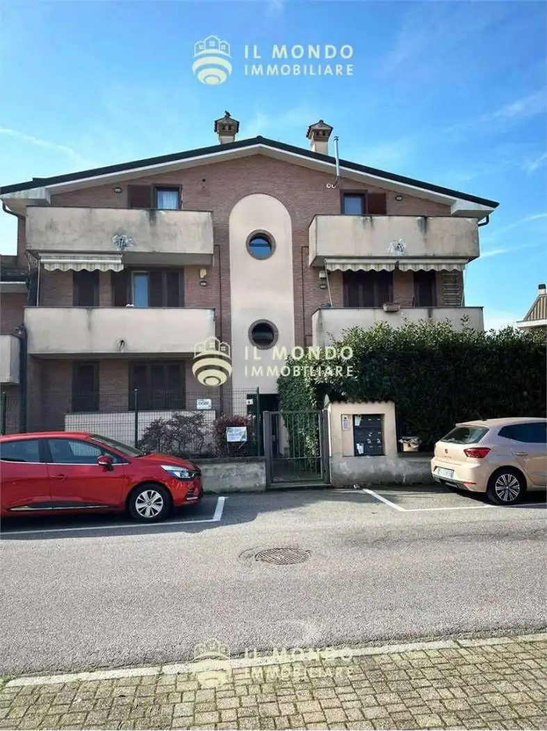 Appartamento in vendita a Carpiano