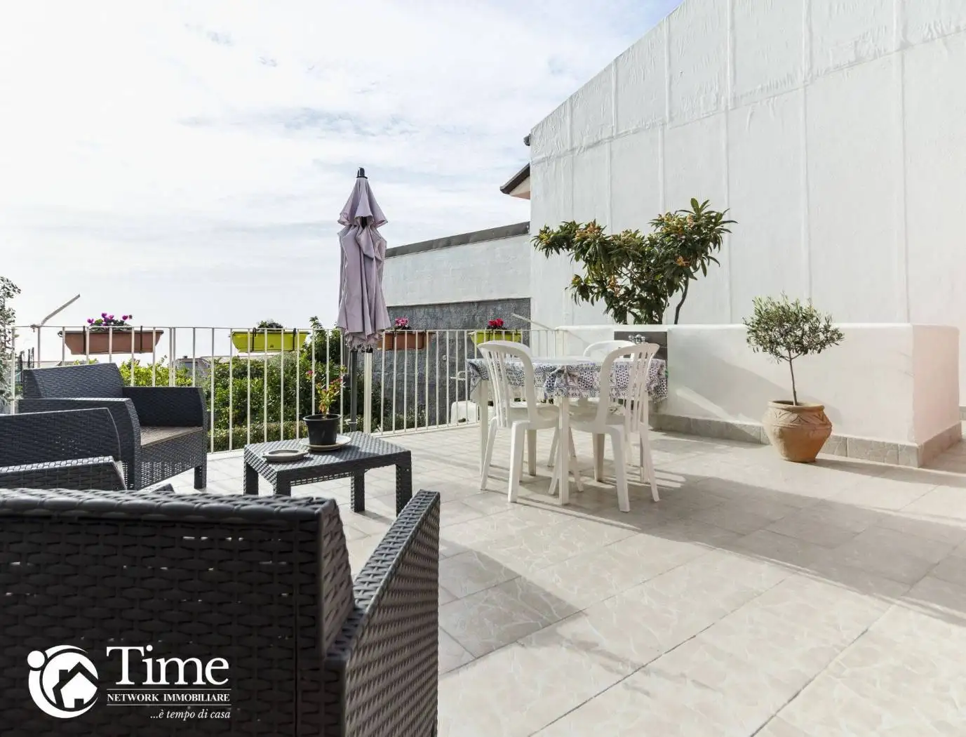 Appartamento in affitto a Aci Castello