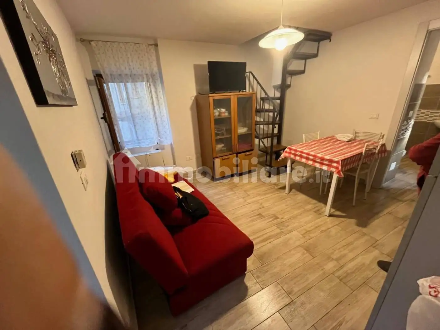 Casa indipendente in vendita a Massa