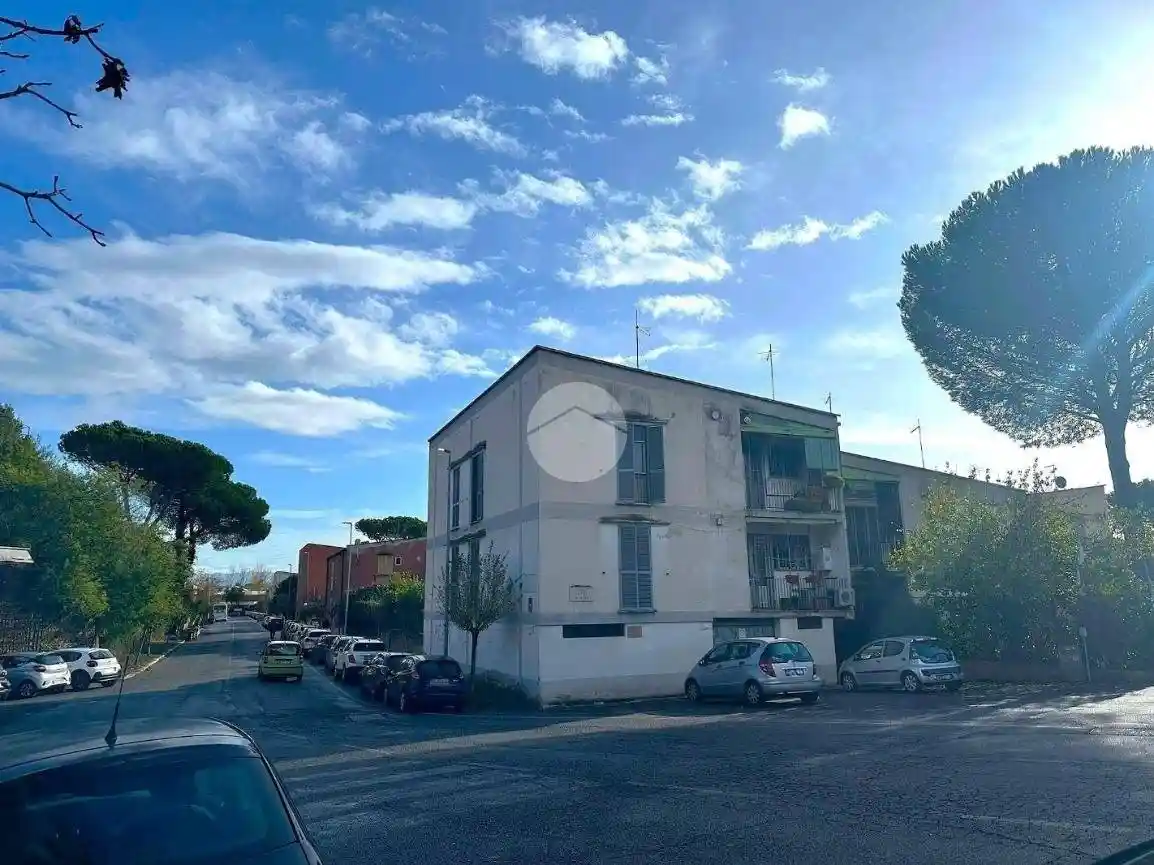 Trilocale via Civitella Roveto 3, Tor Cervara, Roma - foto 2