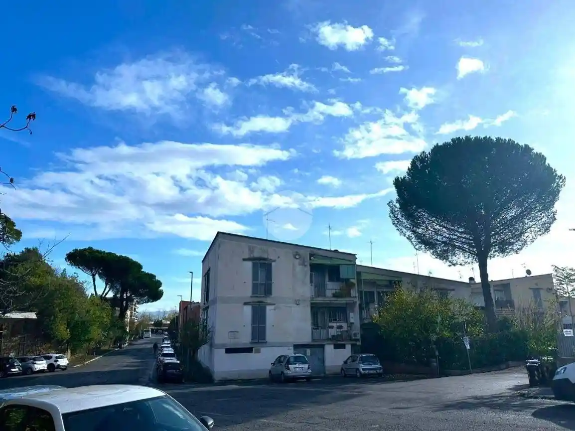 Trilocale via Civitella Roveto 3, Tor Cervara, Roma - foto 3