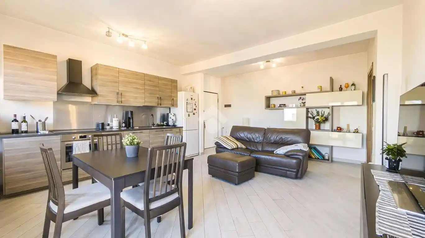 Trilocale via Dante Alighieri 21, Centro, San Donato Milanese - foto 2