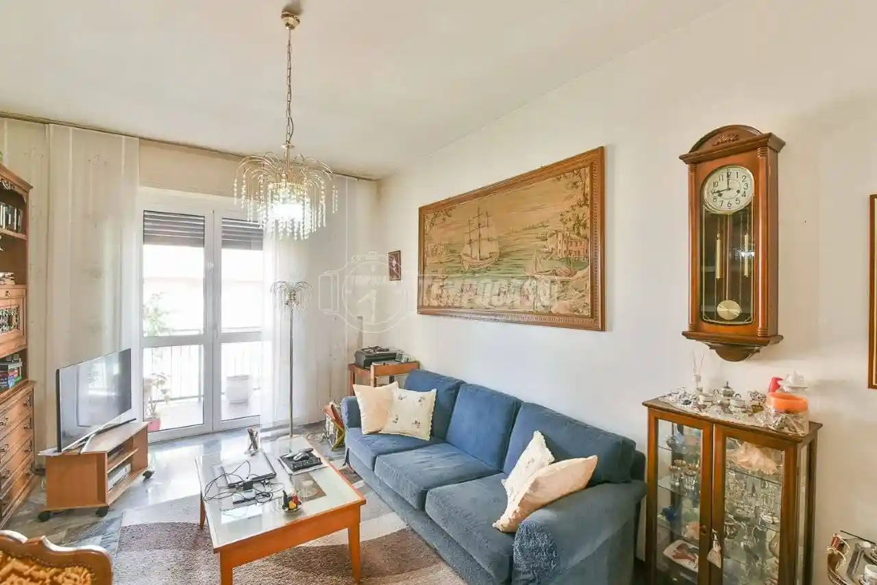 Trilocale via Giulio Cesare, Centro, Cantù - foto 2