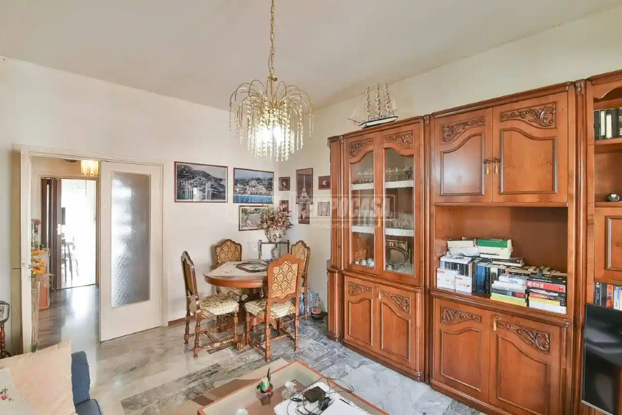 Trilocale via Giulio Cesare, Centro, Cantù - foto 3