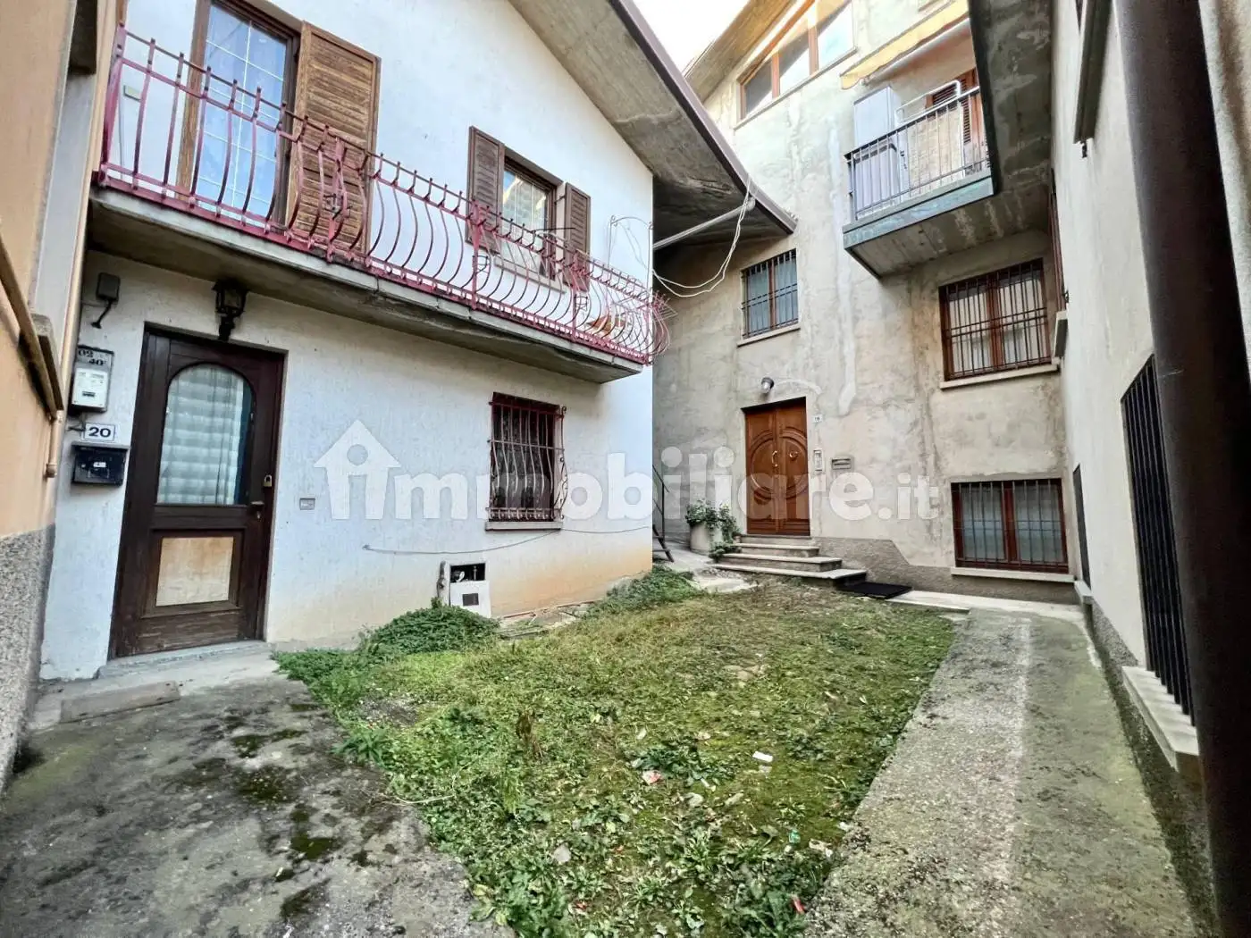 Casa indipendente in vendita a Casnigo