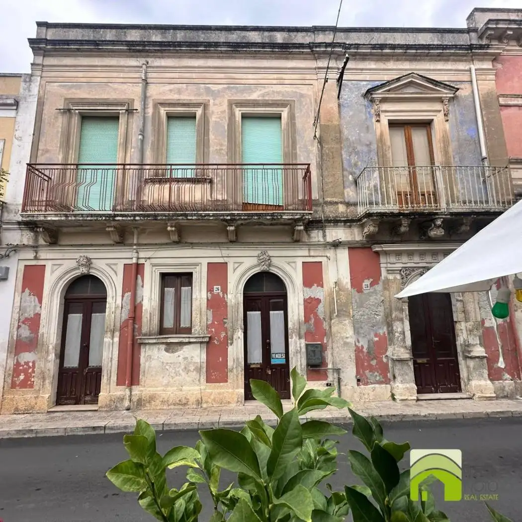Casa indipendente in vendita a Canicattini Bagni