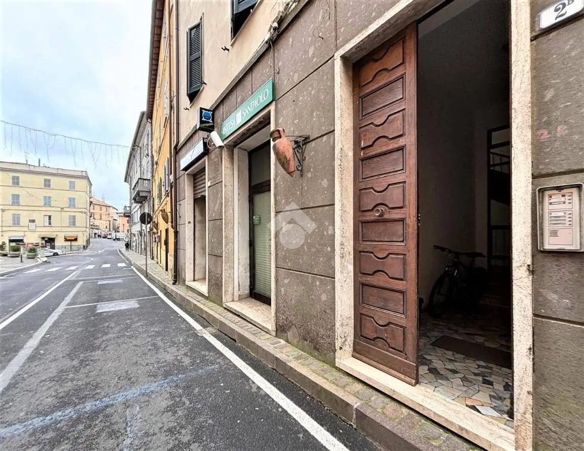 Appartamento in vendita a Grotte di Castro