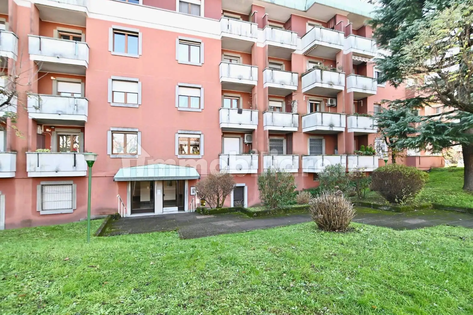 Appartamento in vendita a Rho