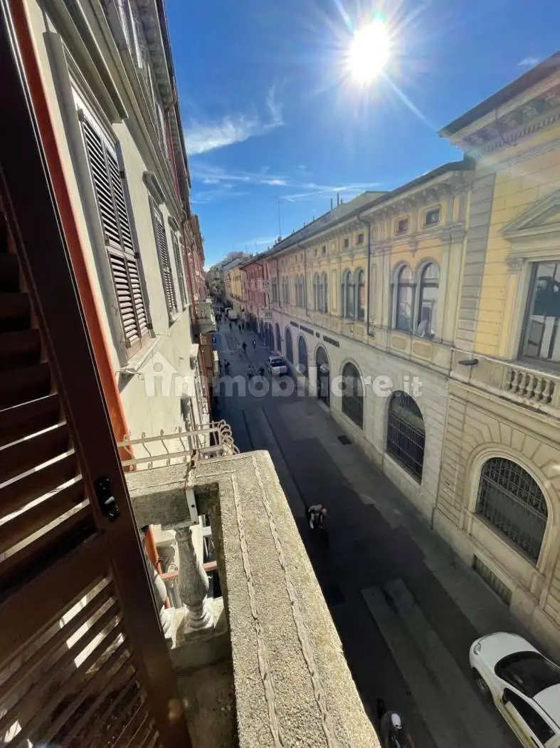 Palazzo - Edificio in affitto a Alessandria