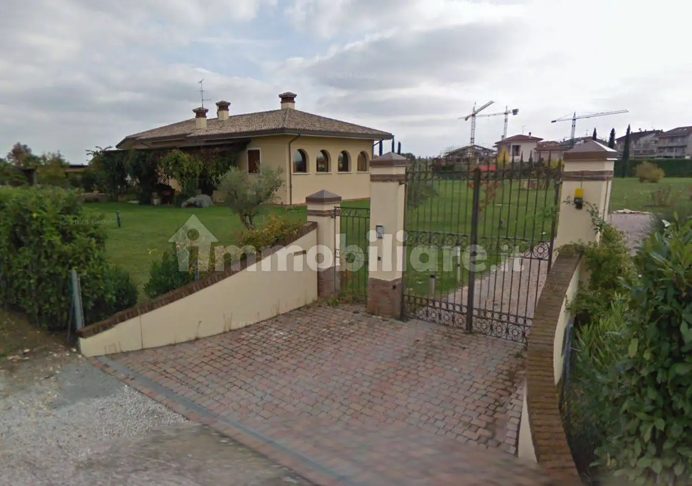 Villa in asta a Cesena