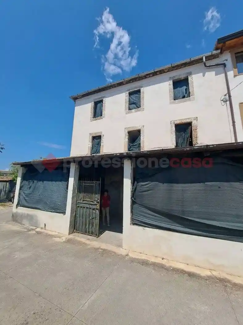 Rustico - Casale in vendita a Sora