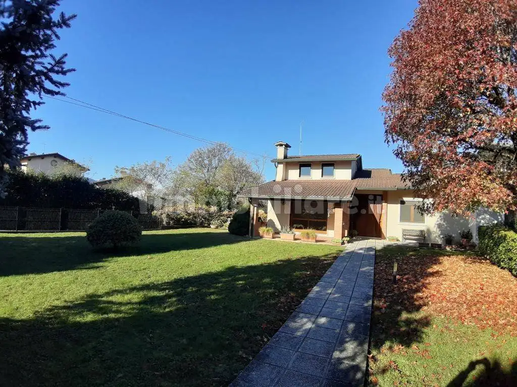 Villa in vendita a Isola Vicentina