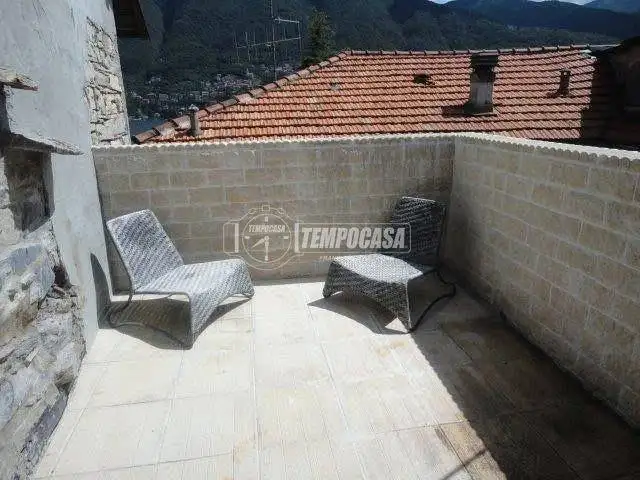 Casa indipendente in vendita a Laglio