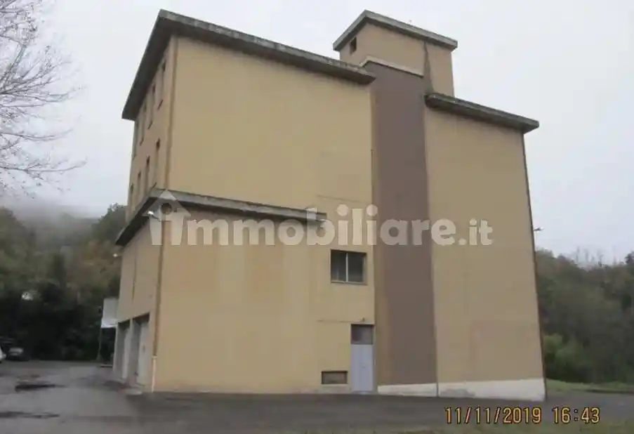 Palazzo - stabile all'asta via Langhirano, 4, Langhirano - foto 2